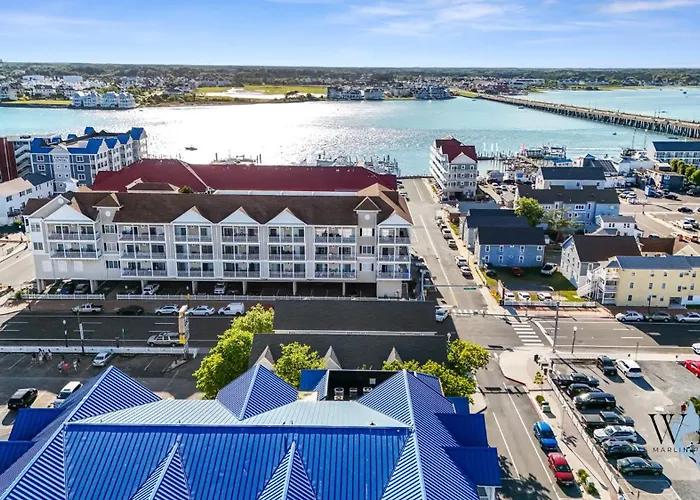 Charming 3-bedroom, 2-bathroom Townhouse Perfectly Located Near The Boardwalk *