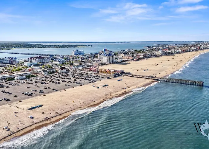 Charming 3-bedroom, 2-bathroom Townhouse Perfectly Located Near The Boardwalk * Ocean City